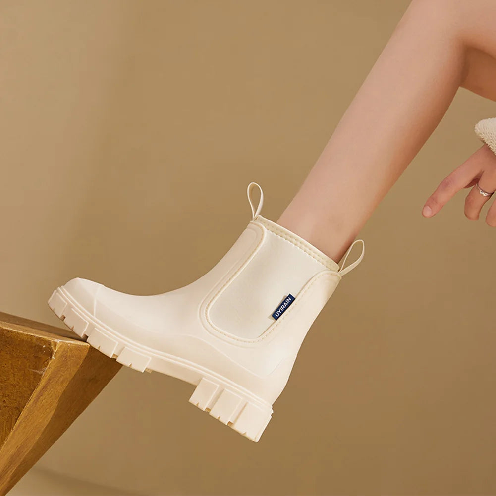 Women’s Waterproof Chelsea Rain Boots – Plush Lined, Anti-Slip Ankle Shoes for Garden & Outdoor Work